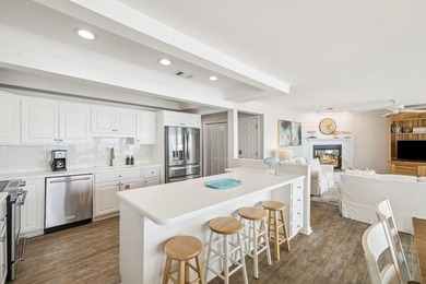 Experience Gulf-front luxury with this stunning 3BR/3BA condo in - photo 13