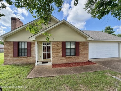 Welcome home to 102 Mary's Cove! This beautifully updated home - photo 4