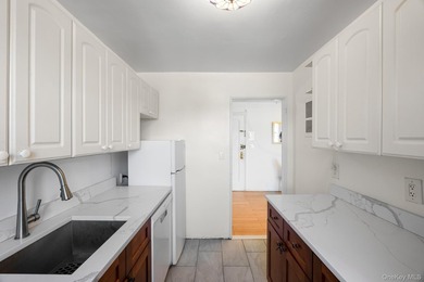 Welcome to 46 Terrace Circle 3F, a bright, top-floor (3rd floor - photo 5