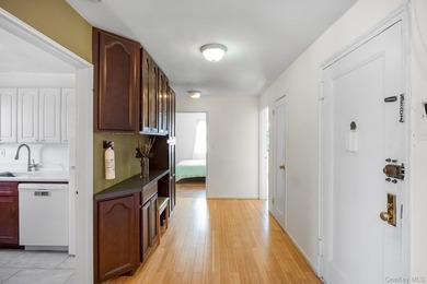 Welcome to 46 Terrace Circle 3F, a bright, top-floor (3rd floor - photo 6