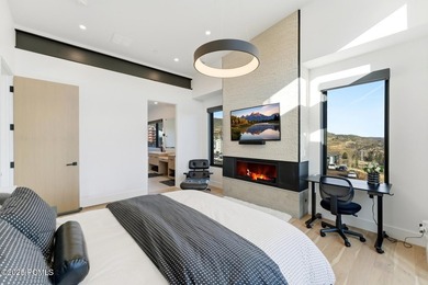 This six-bedroom residence features an open, thoughtfully - photo 17