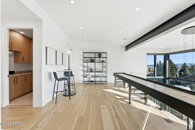 This six-bedroom residence features an open, thoughtfully - photo 23