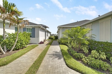 Better than new! CHARMING VILLA on a LAKE FRONT LOT in the - photo 6