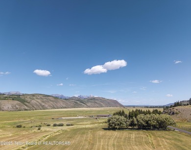 Available for the first time this classic ranch on 35-acres - photo 2