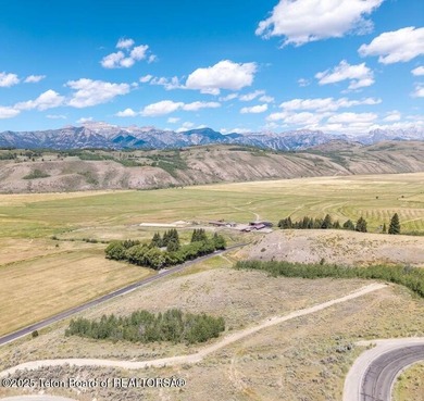 Available for the first time this classic ranch on 35-acres - photo 3