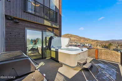 This six-bedroom residence features an open, thoughtfully - photo 44