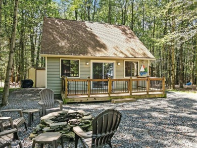 Lake Wallenpaupack Home For Sale in Lake Ariel Pennsylvania