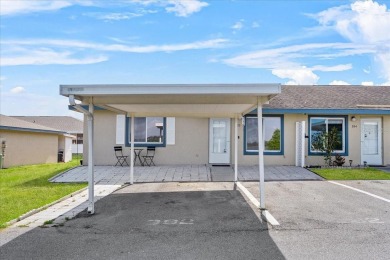 Lake Condo For Sale in Winter Haven, Florida