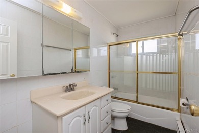 Welcome to this well-maintained three bedroom, one- and one-half - photo 13