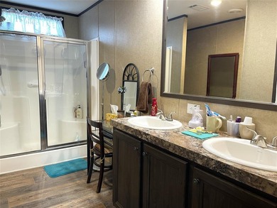 Beautiful Lake View!  Waterfront Home on Teague Club Lake!  Stay - photo 15