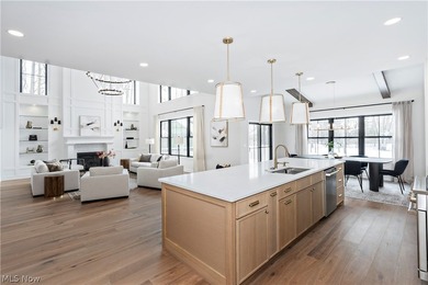 A distinguished showcase of architecture and craftsmanship, this - photo 19