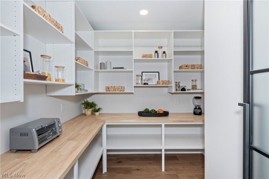A distinguished showcase of architecture and craftsmanship, this - photo 25