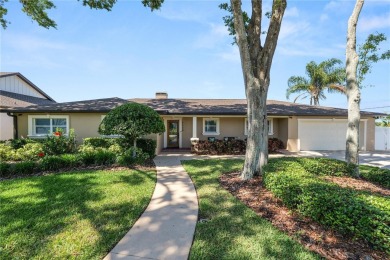 Lake Home For Sale in Lakeland, Florida