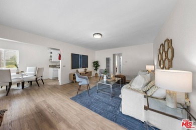 A rare and remarkable opportunity to own a fully vacant - photo 4