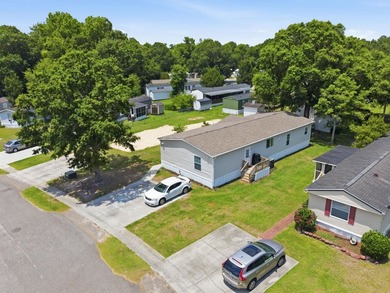 Beautiful 2022 model Fleetwood Inspiration 4 bedroom 2 bath - photo 37