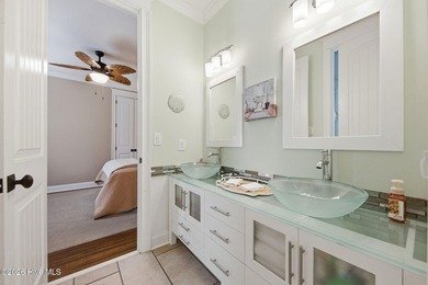 Built in 2019, this stunning Pinewild home blends modern design - photo 38