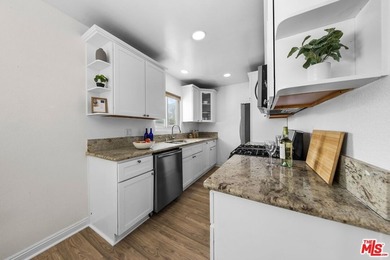 A rare and remarkable opportunity to own a fully vacant - photo 9