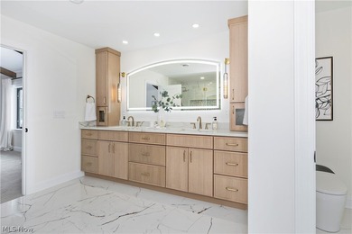 A distinguished showcase of architecture and craftsmanship, this - photo 39