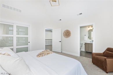 A distinguished showcase of architecture and craftsmanship, this - photo 42