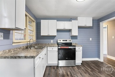 Don't miss your opportunity to own this beautifully updated home - photo 8
