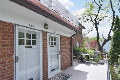 Lake Home For Sale in Irvington, New York