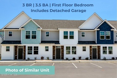 (private lake, pond, coastal) Townhome/Townhouse For Sale in Sneads Ferry North Carolina