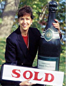 Andrea Champagne with Champagne Real Estate Company in VT advertising on LakeHouse.com