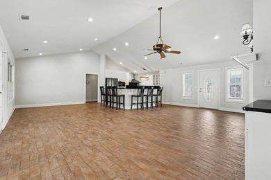 Welcome to Queens Harbour Estates - Where Luxury Meets - photo 13