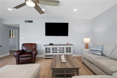 Situated in Port Salerno and in close proximity to downtown - photo 3