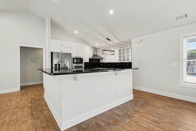 Welcome to Queens Harbour Estates - Where Luxury Meets - photo 15