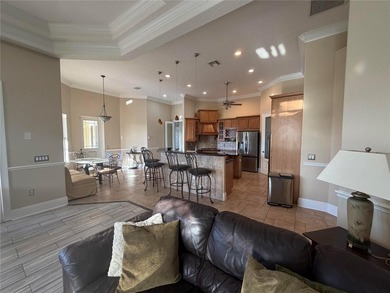 Expansive Luxury Home 5/4 with golf course views and inground - photo 15