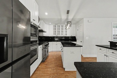 Welcome to Queens Harbour Estates - Where Luxury Meets - photo 17
