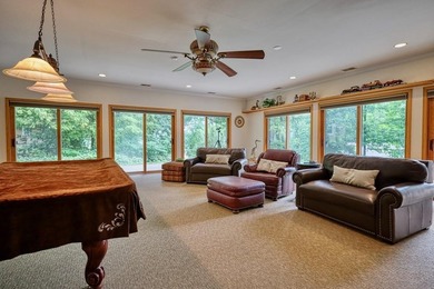 Expansive and beautifully refined 3,857 sq. ft. ranch in Maple - photo 23