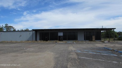 41K+ sq ft versatile office/warehouse, I-1 zoning, paved parking - photo 25