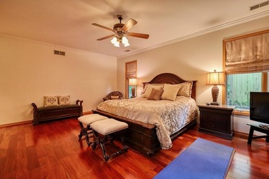 Expansive and beautifully refined 3,857 sq. ft. ranch in Maple - photo 28