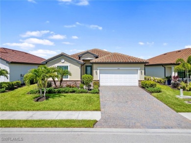 Lake Home For Sale in Fort Myers, Florida