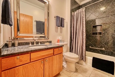 Expansive and beautifully refined 3,857 sq. ft. ranch in Maple - photo 37