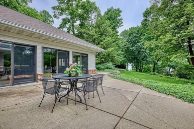Expansive and beautifully refined 3,857 sq. ft. ranch in Maple - photo 40