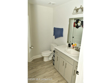 This beautiful 3 Bedroom, 2 Bath home offers the perfect blend - photo 7