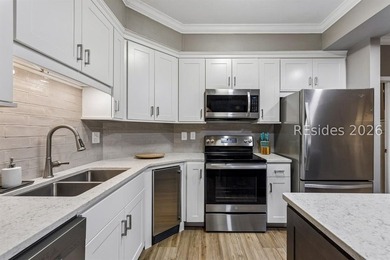 Beautifully appointed and offered fully furnished, this elegant - photo 18