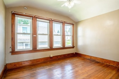 Addorable 3-bedroom home with classic charm and nearly 1,200 - photo 19