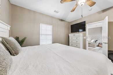 Beautifully appointed and offered fully furnished, this elegant - photo 20