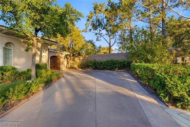 Extraordinary golf course estate positioned on a private street - photo 22