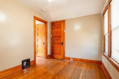 Addorable 3-bedroom home with classic charm and nearly 1,200 - photo 24