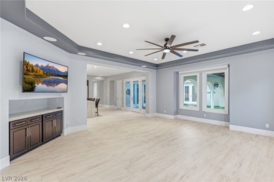 Extraordinary golf course estate positioned on a private street - photo 27