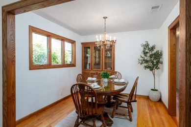 Welcome to 1542 Jacob Ave, a beautifully maintained 5-bedroom - photo 5