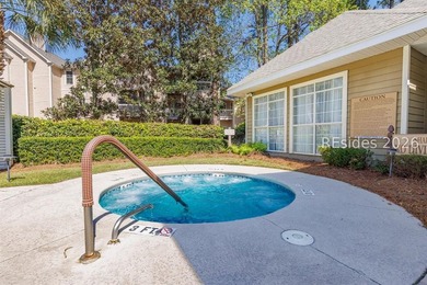 Beautifully appointed and offered fully furnished, this elegant - photo 36
