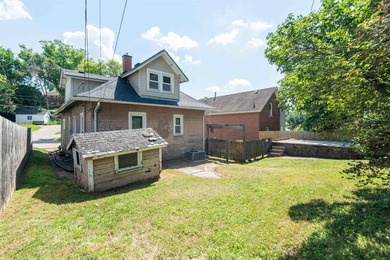 Addorable 3-bedroom home with classic charm and nearly 1,200 - photo 37