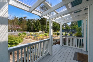 Between Lake & Ocean Oregon coast waterfront retreat with room - photo 41