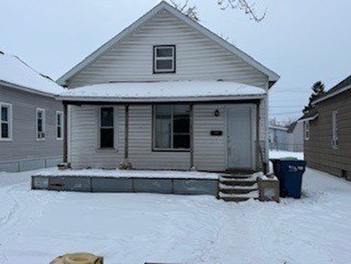 Saginaw River Home For Sale in Bay City Michigan